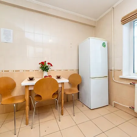 уютная на оболонском проспекте у метро Apartment